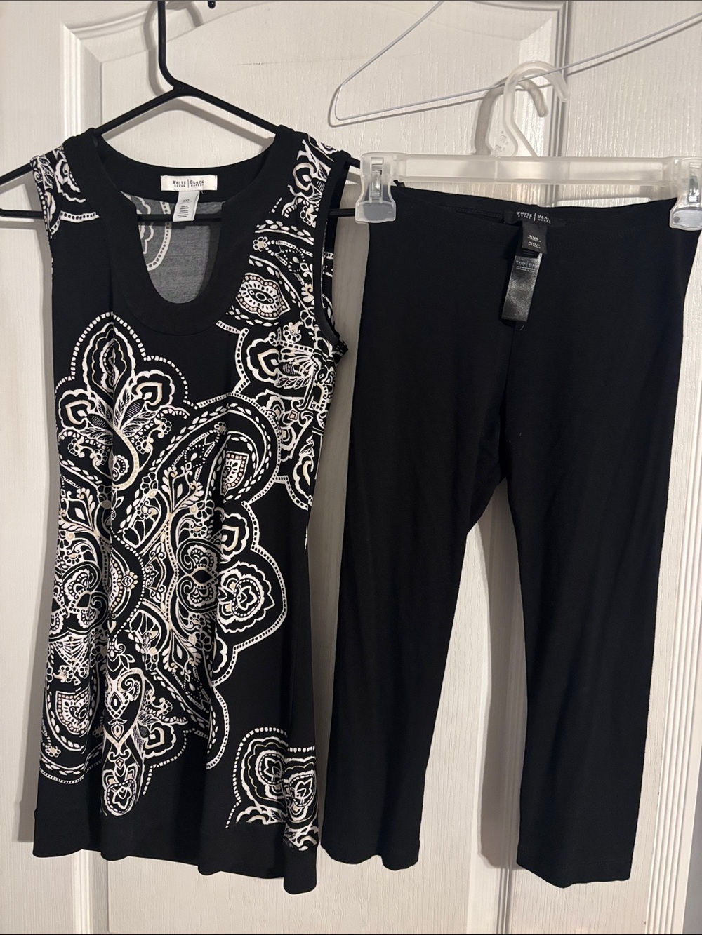 White House Black Market Black & White Paisley Tank with Black Capri Pants
